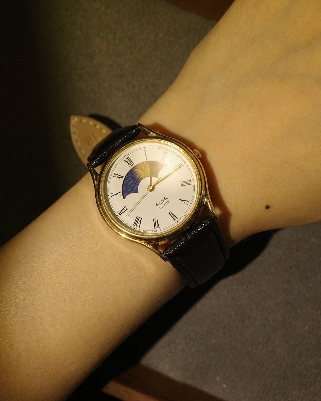 1984 Seiko Alba Sunmoon phase large face quartz watch Y145-7000