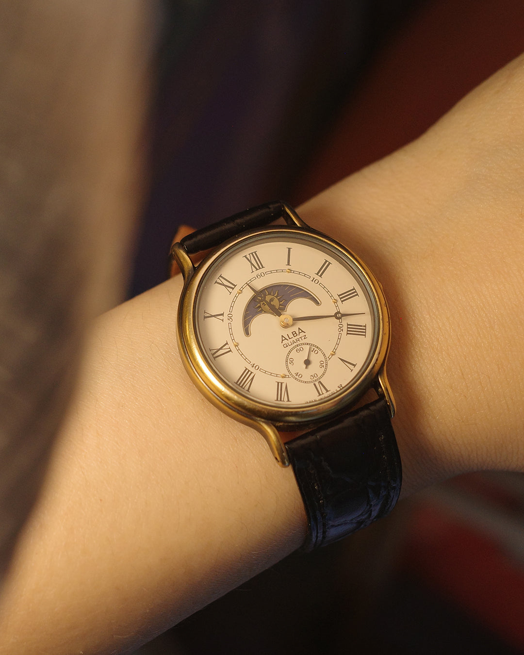 1980 Seiko alba sunmonnphase small second quartz watch v806-0050