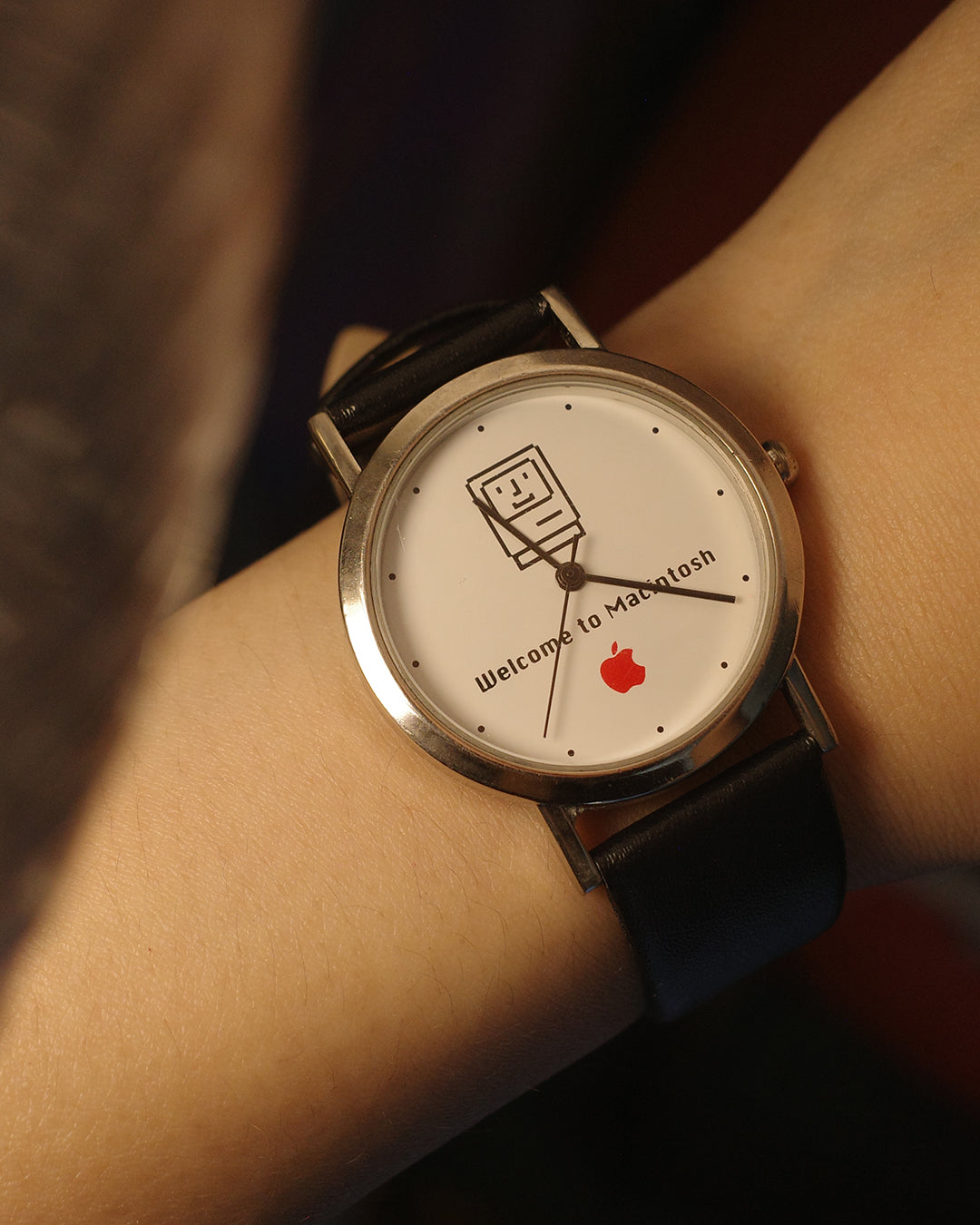 1990 apple machintosh quartz watch
