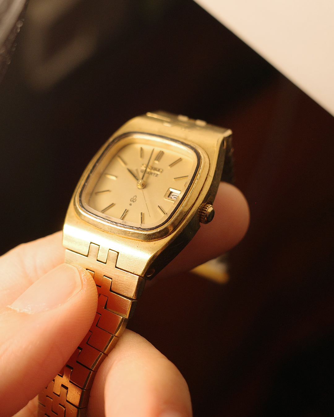 1988 Seiko gold tone tv dial quartz watch 7902-5020