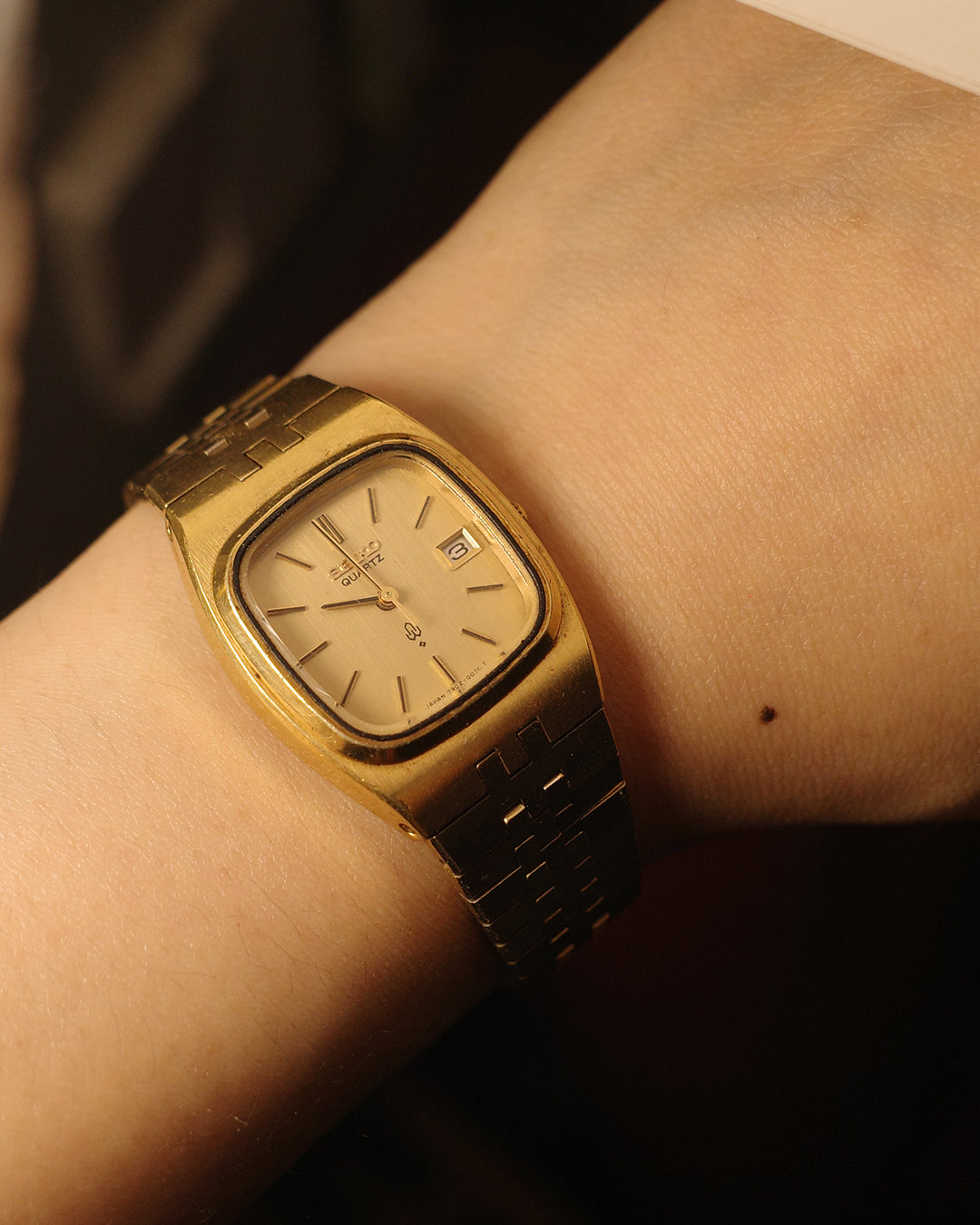 1988 Seiko gold tone tv dial quartz watch 7902-5020