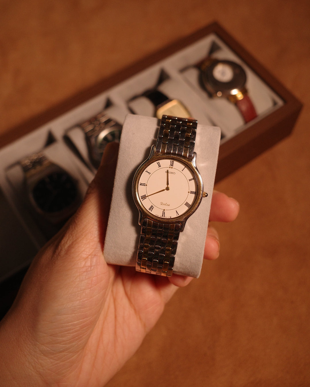 1987 Seiko Dolce round dial two tone quartz watch 9530-6040