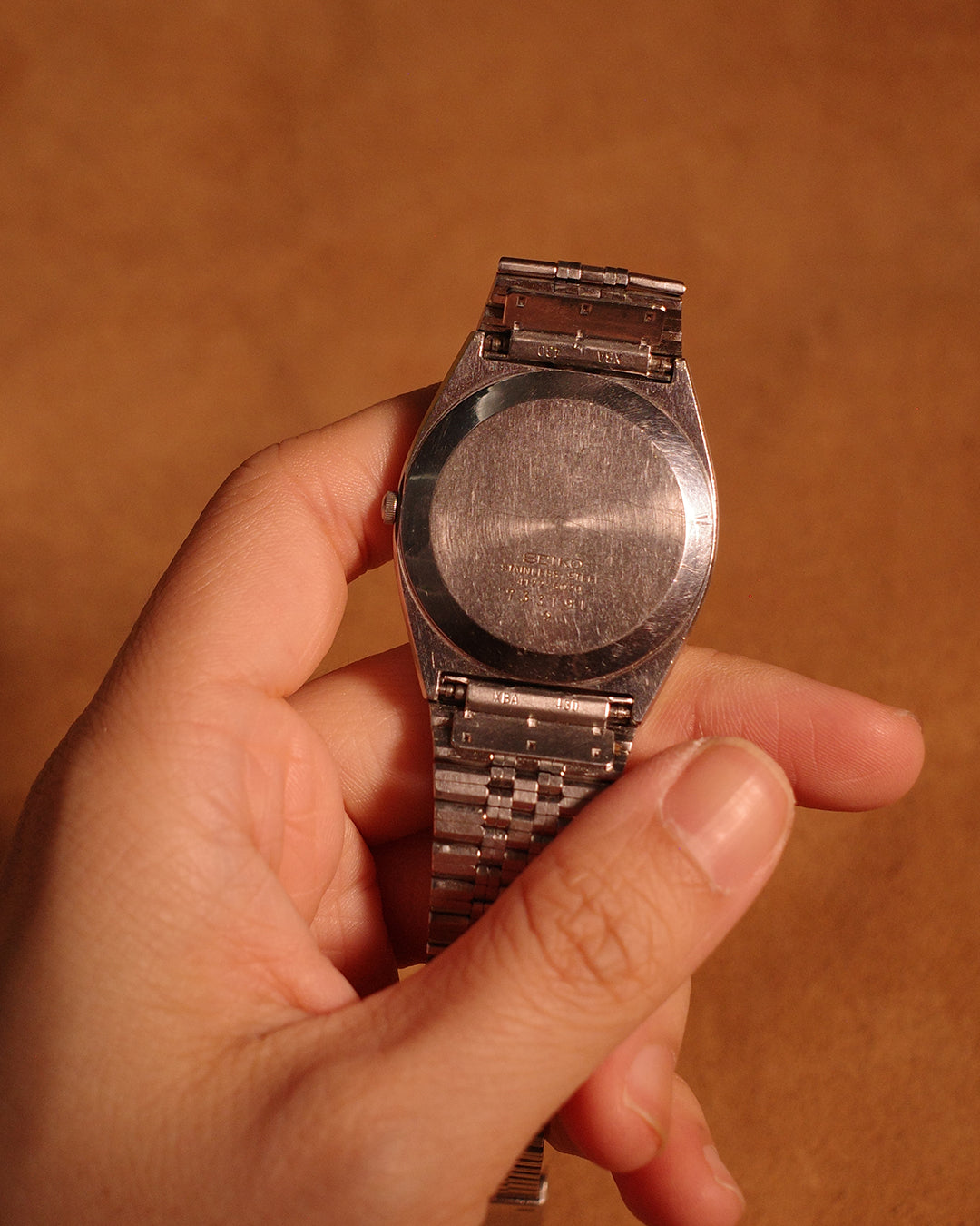 1977 Seiko Metallic Blue TV Dial Date Quartz watch 4122-5020