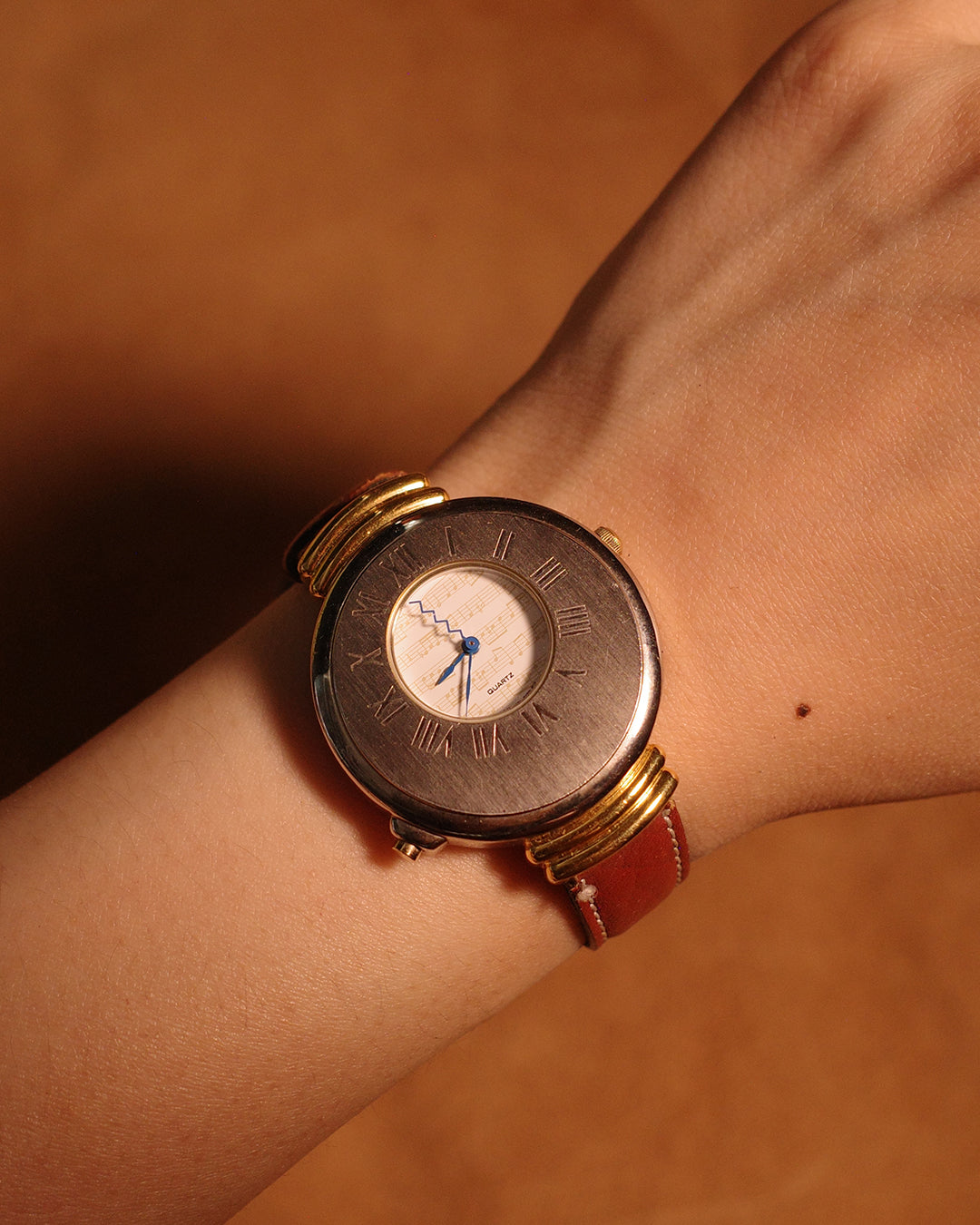 1980 Seiko Melody moving hand watch v421-0040