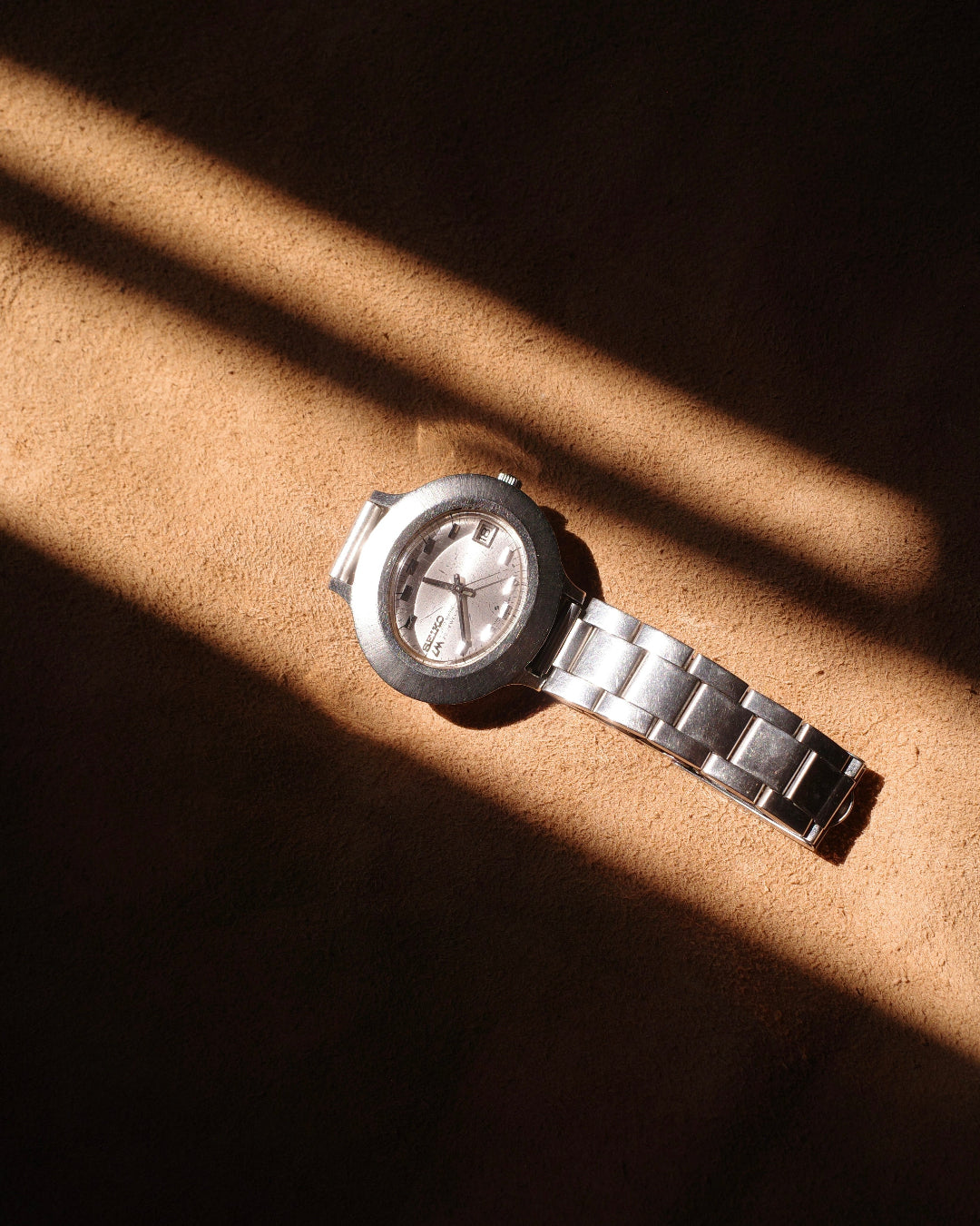 1970 Seiko LM futuristic silver tone oval shape automatic watch 5605-5010