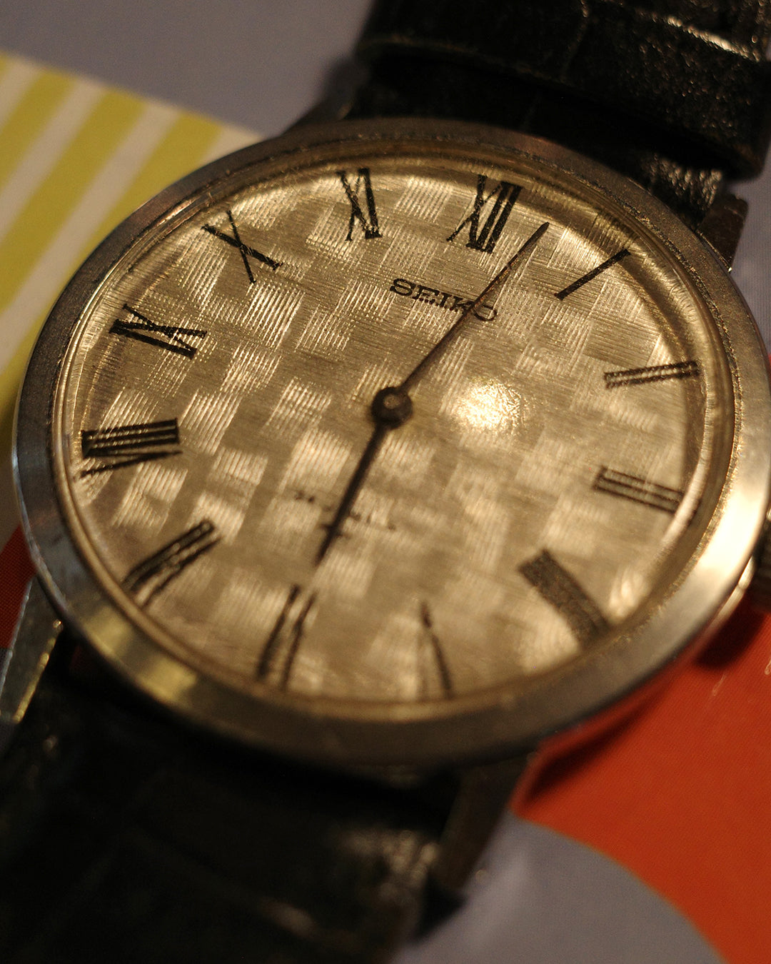 1972 Seiko Roman number manual winding grid Linen Dial Watch