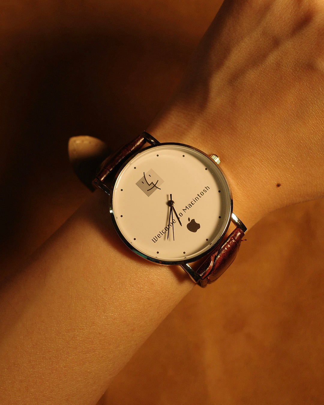 1990 apple macintosh quartz watch