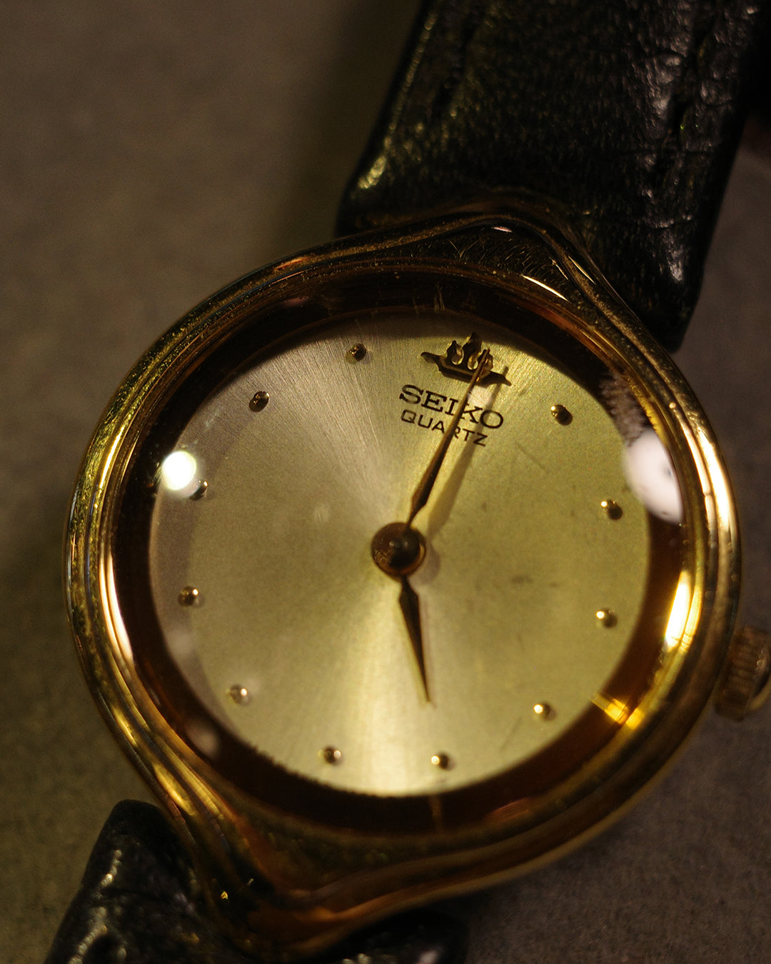 1991 Seiko galaxy collection gold tone watch 4n00-0220