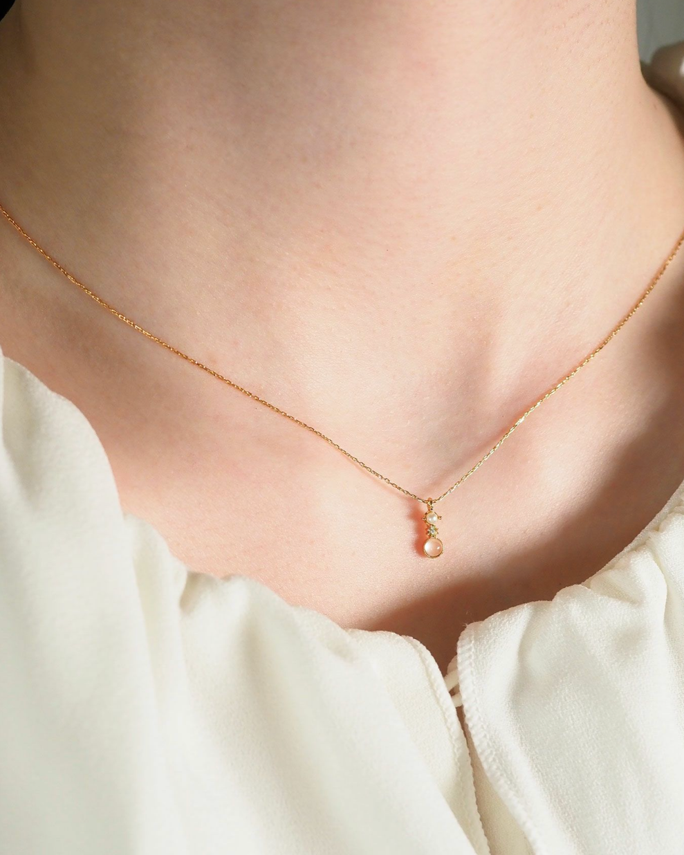 Necklace
[MUK Design ] Gold Tone Dreamy Stone