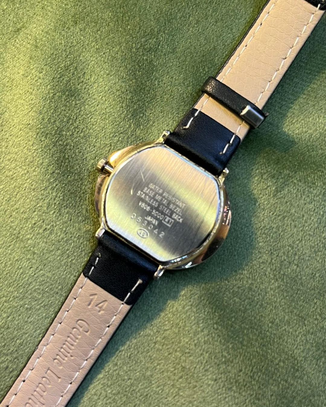 Vintage rare alba sun moonphase ellipse watch