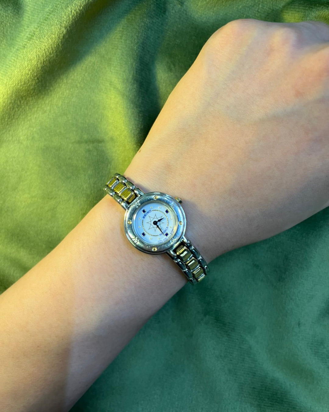 Seiko Moorea Lady Quartz watch 4N20-015A compass